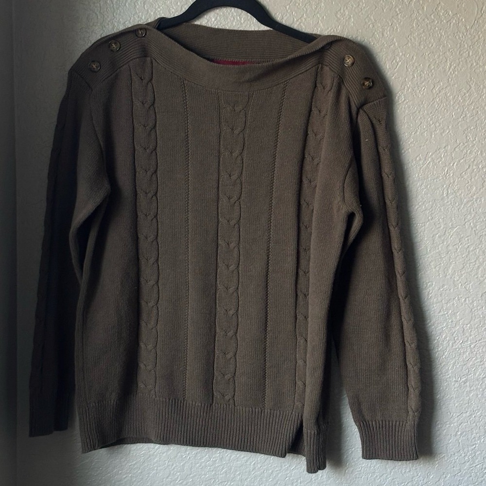 Love Scarlett Green Sweater size large